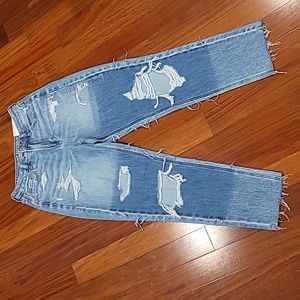 NWT American Eagle comfort stretch waistband mom jean high rise 27 size 4